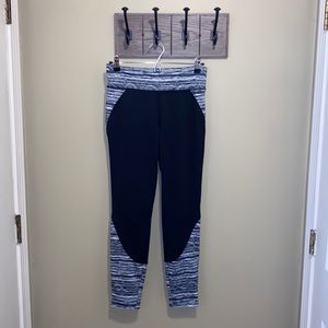 Women’s gym leggings size L